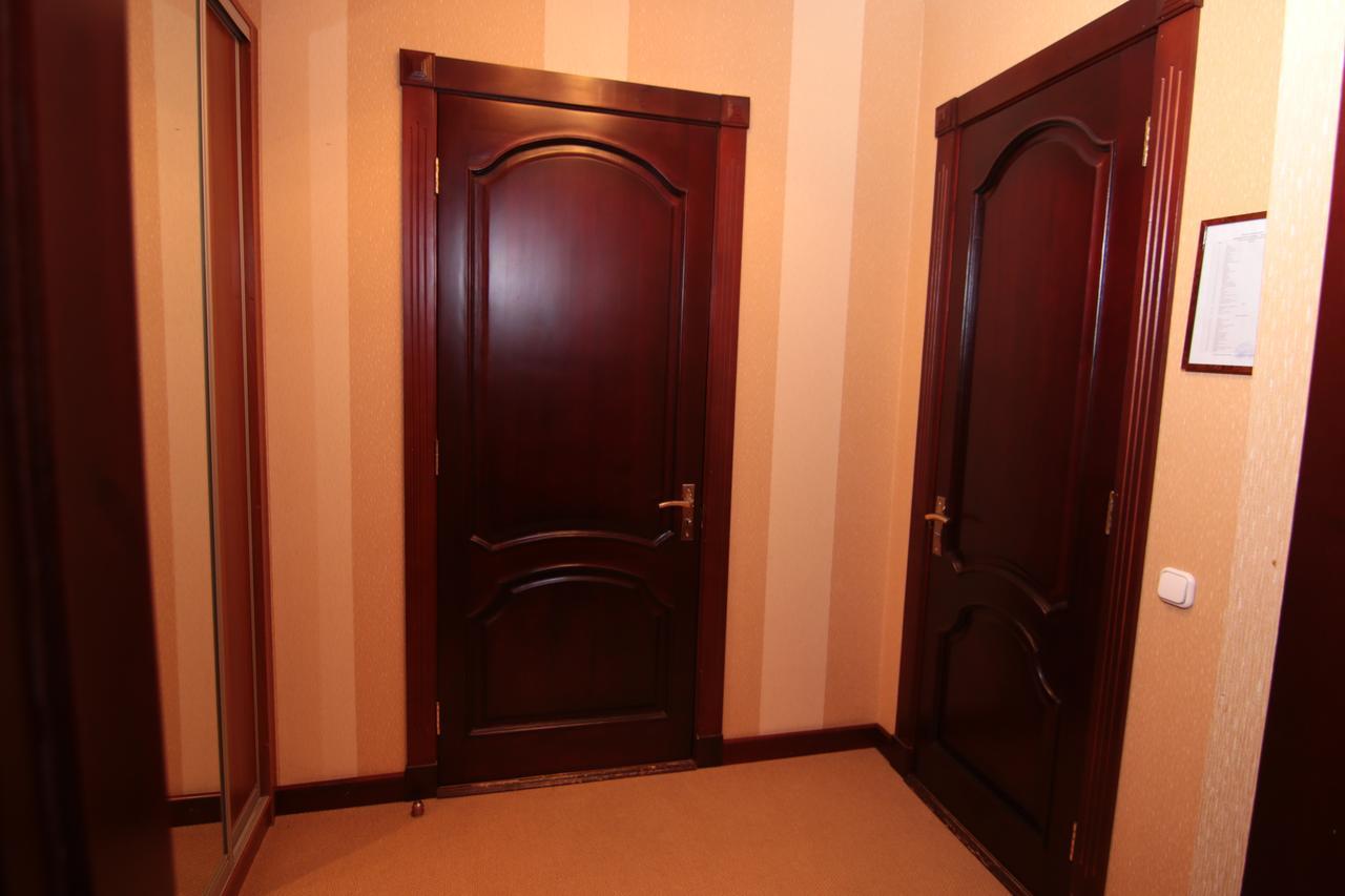 Chervona Kalina Hotel Kyiv Exterior photo